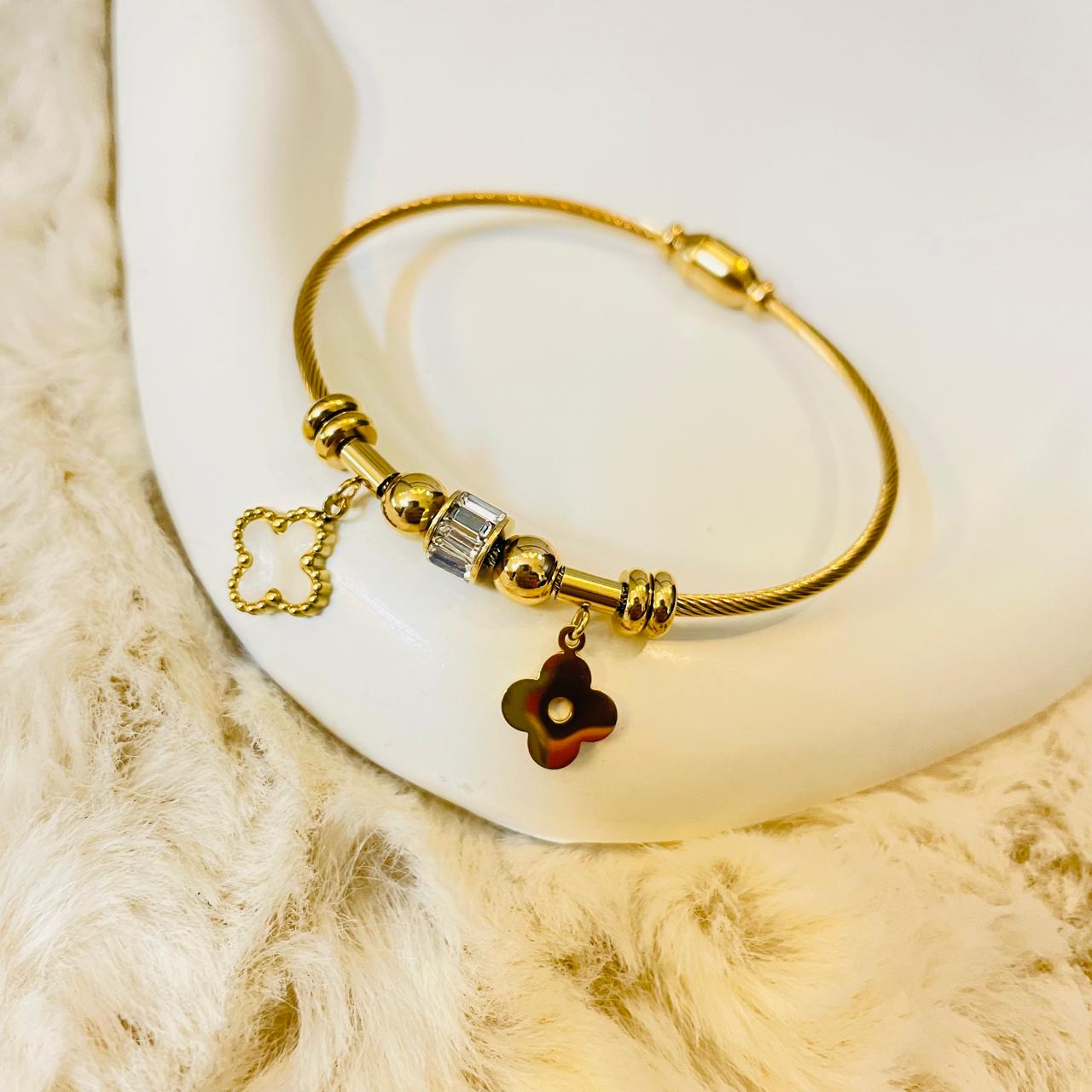 White Clover Bangle- Anti Tarnish