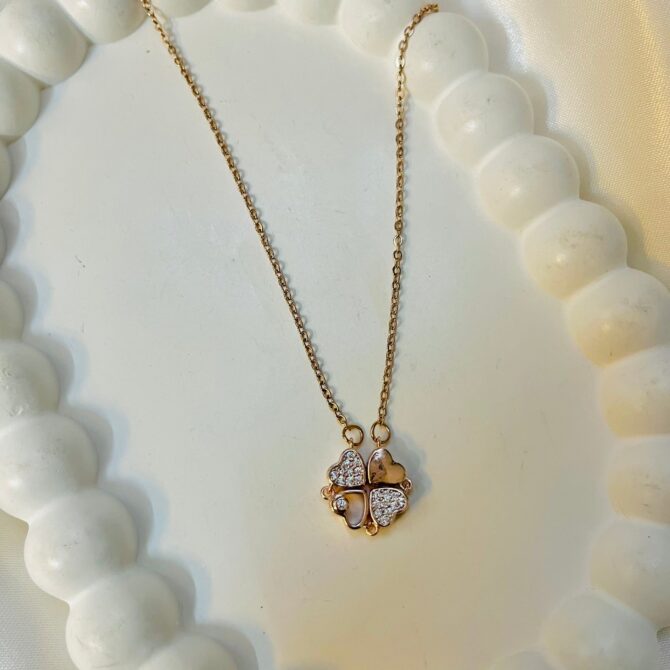 Magnetic 2 in 1 Clover Pendant - Image 3