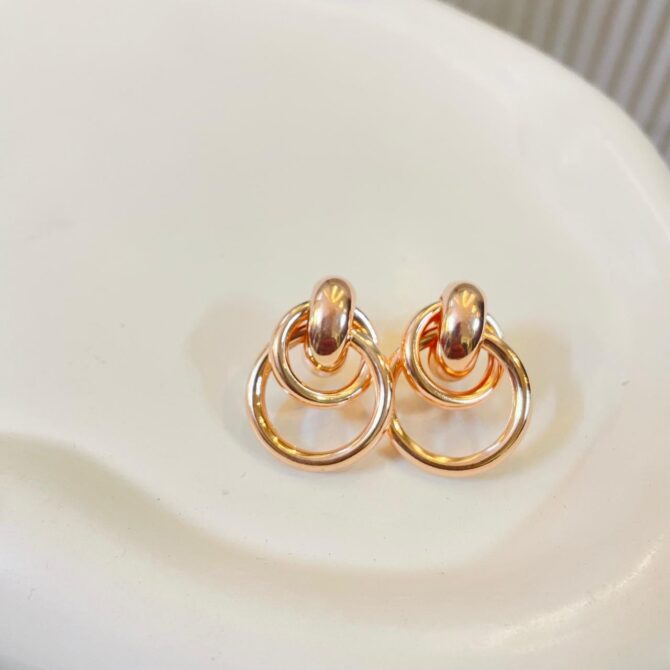 Chunky Rosegold Earrings - Image 2