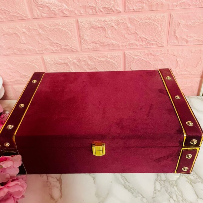 XL Velvet Vanity/ Trunk - Image 3