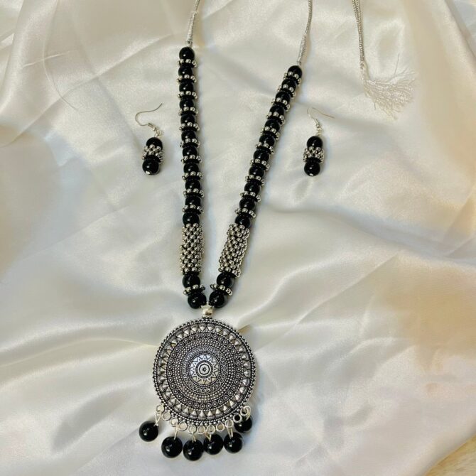 Silver Chakra Oxidised Jewellery Set - Image 2