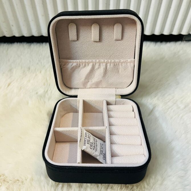 Customised Jewellery Box with name - Image 3