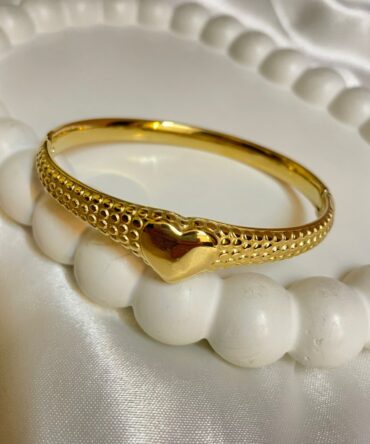 Gold Heart Anti Tarnish Bracelet