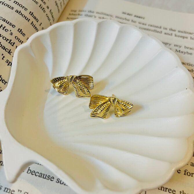 Korean Bow Studs - Image 2