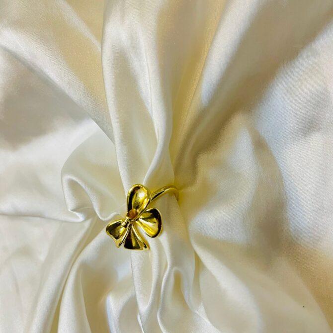 Statement Bow Ring - Image 2