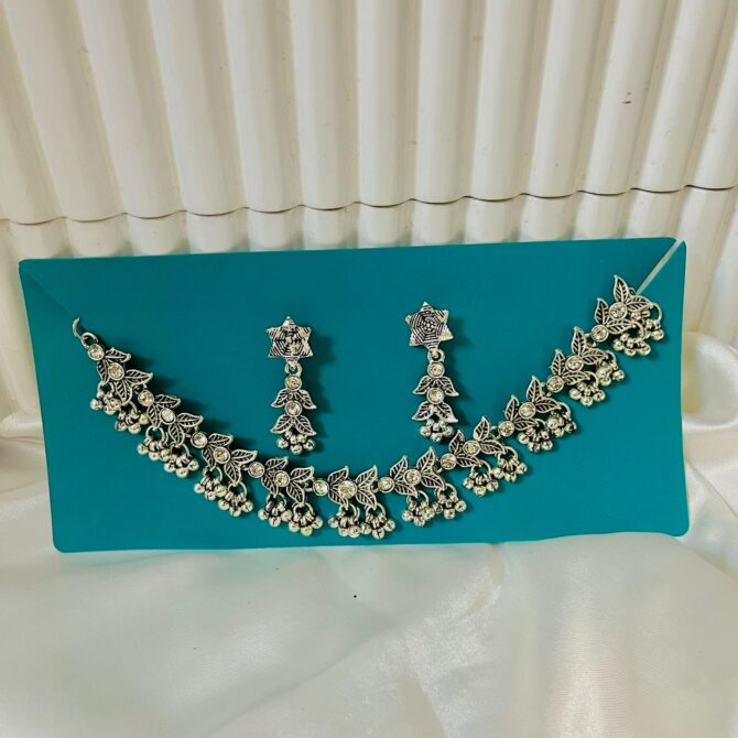 Silver Leaf Jewellery Set - Image 2